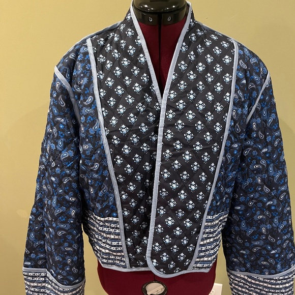 Cropped Puffer Quilted Reversible Jacket (NO Closures) *never worn - Picture 1 of 4